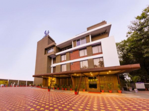  Royal Inn  Кхандва